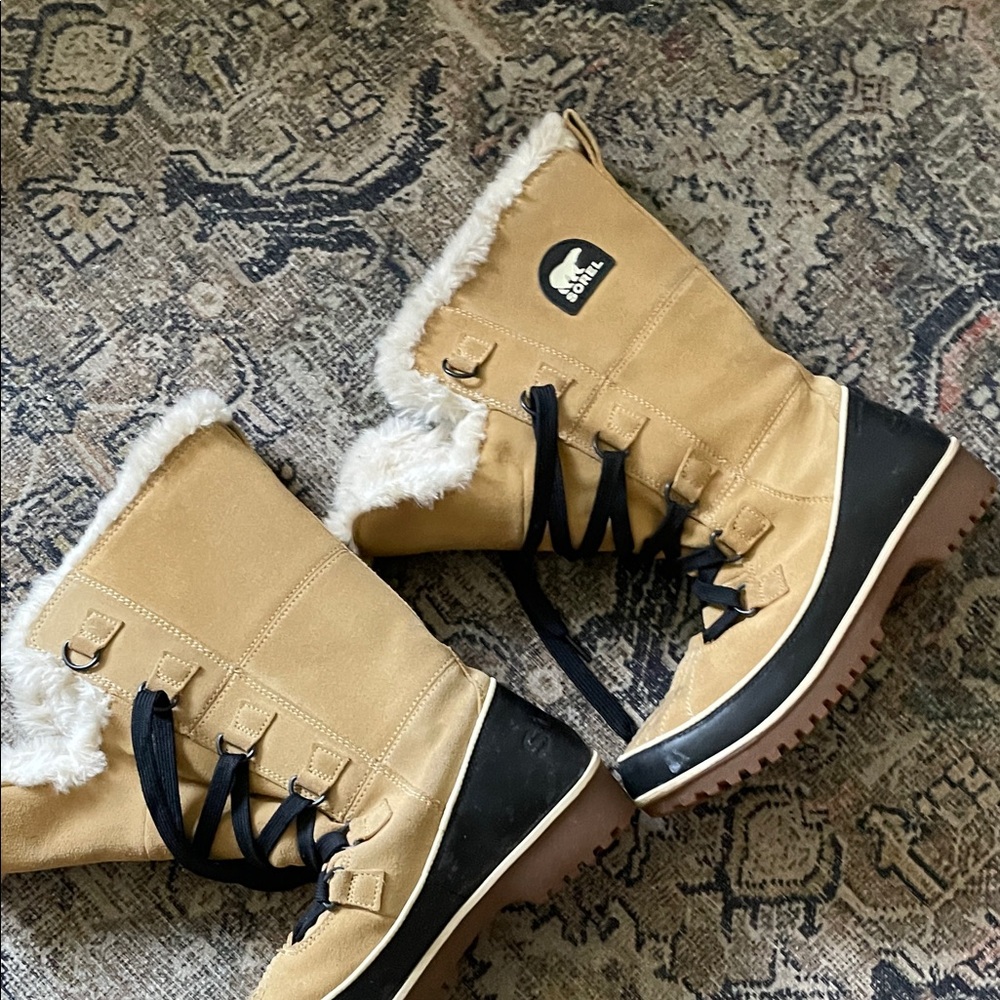 Sorel Camel Boots with Faux Fur Trim